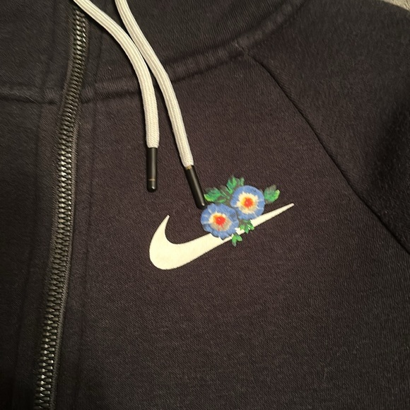 Nike quarter zip - Picture 3 of 7